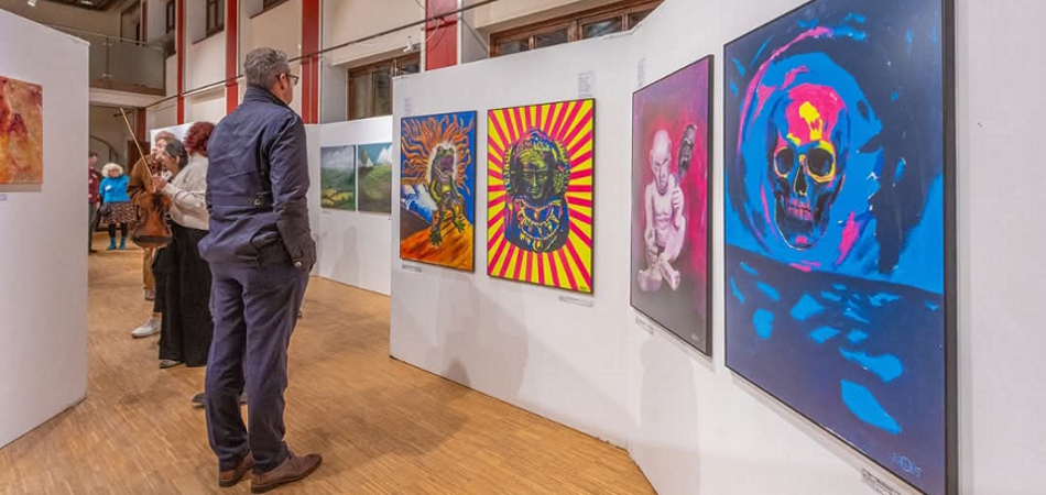 Skurrile Werke von Helmuth Weiß-Merenciano